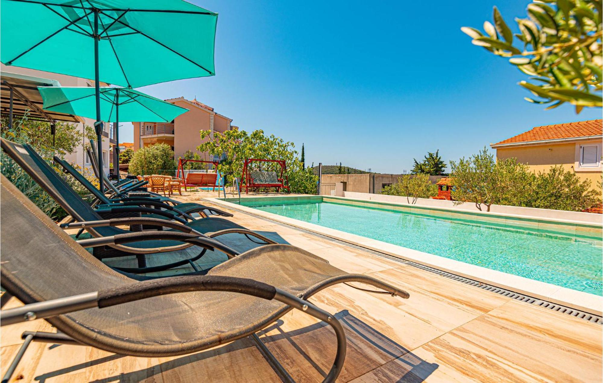 Nice Home In Zatoglav With House Sea View Podglavica Экстерьер фото
