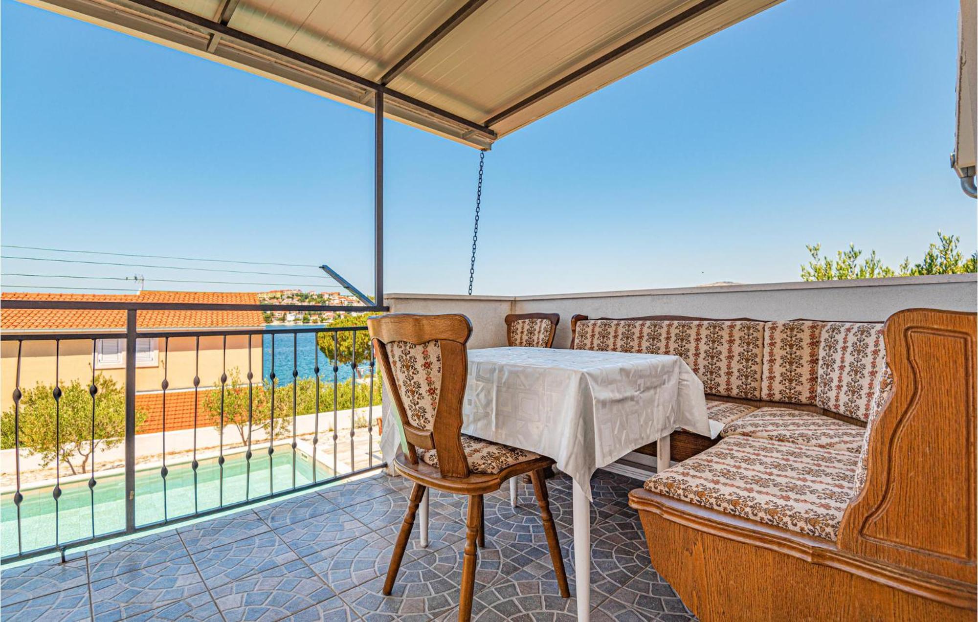 Nice Home In Zatoglav With House Sea View Podglavica Экстерьер фото